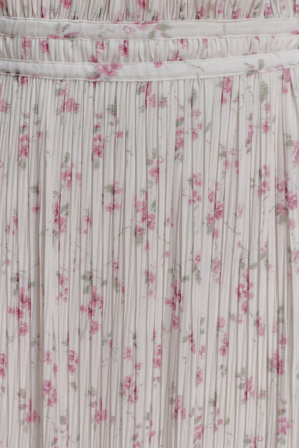 Amaris Gathered Plisse Maxi Skirt - Floral Ditsy Print