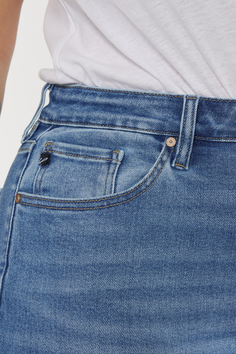 Plus Size Women's High Rise Slim Straight Jeans - view 7