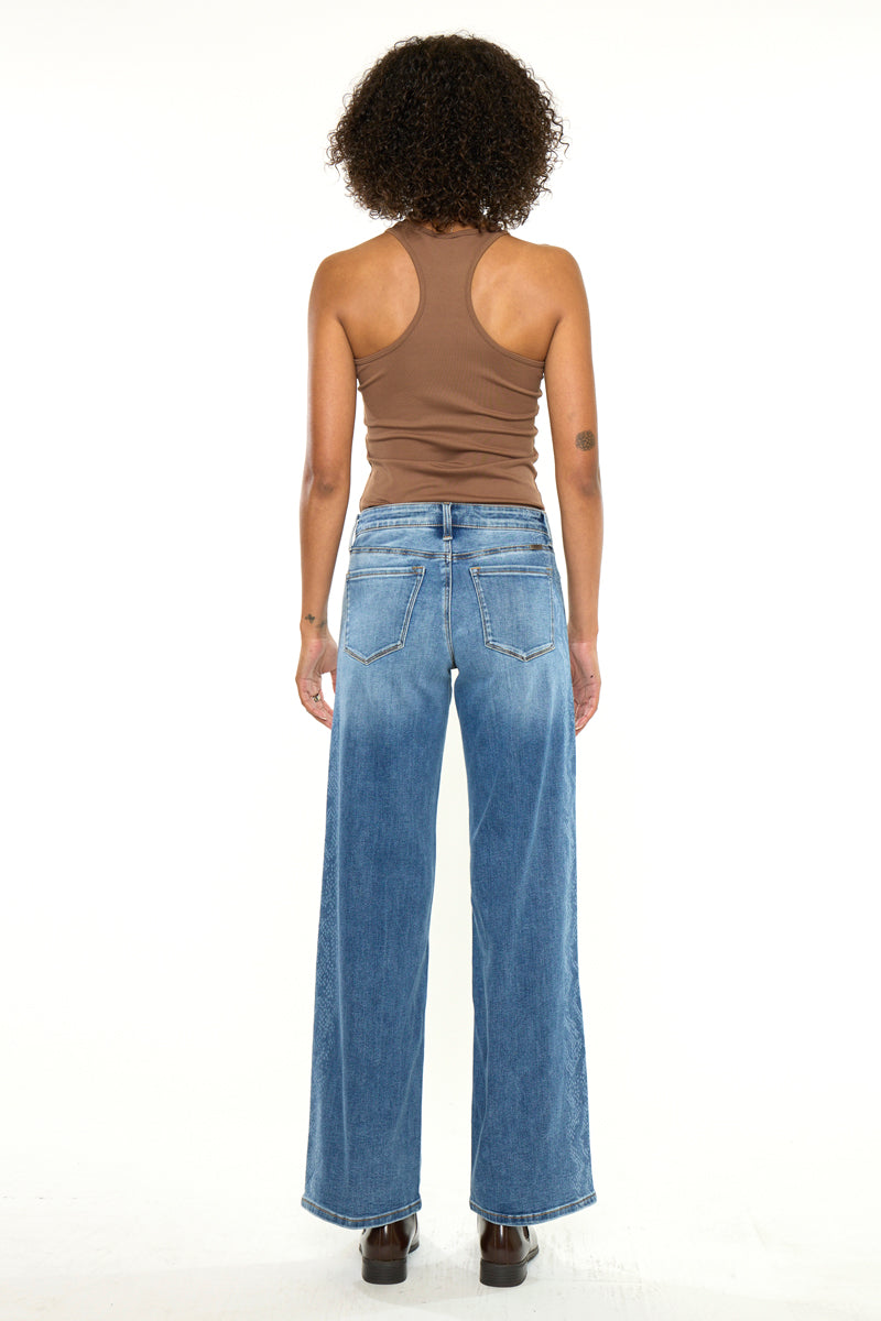 Women's Mid Rise Wide Leg Jeans - Medium Wash - view 7