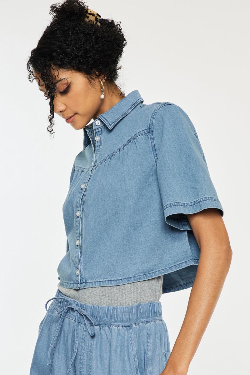 Women's Sleeve Crop Denim Shirt - Medium Wash