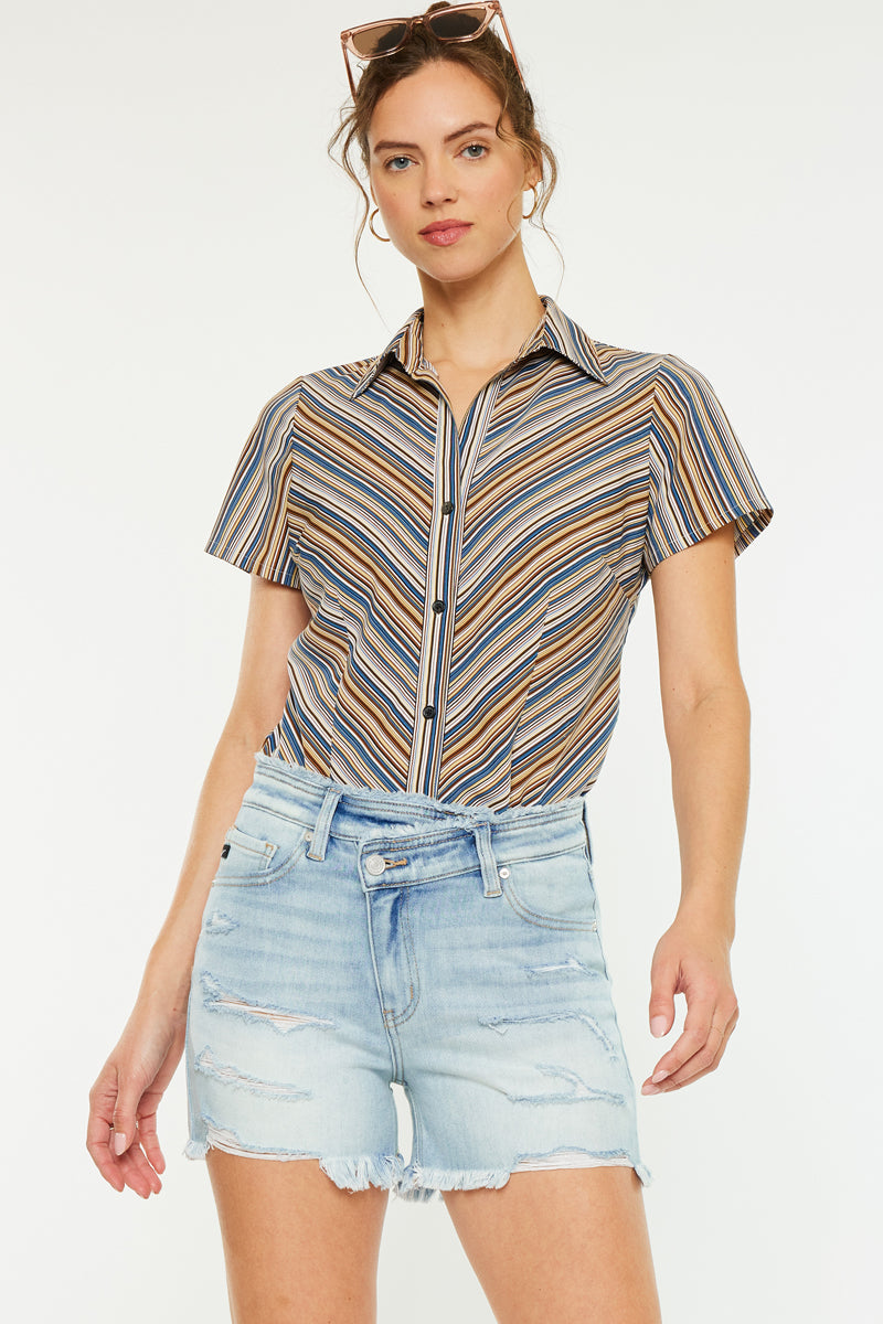 Women's High Rise Denim Shorts - Light Wash